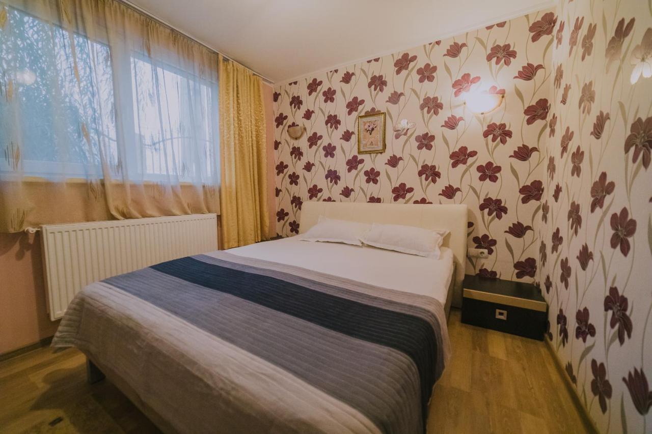Hostel Denisa Бузэу Экстерьер фото