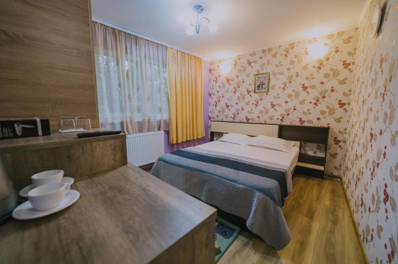 Hostel Denisa Бузэу Экстерьер фото