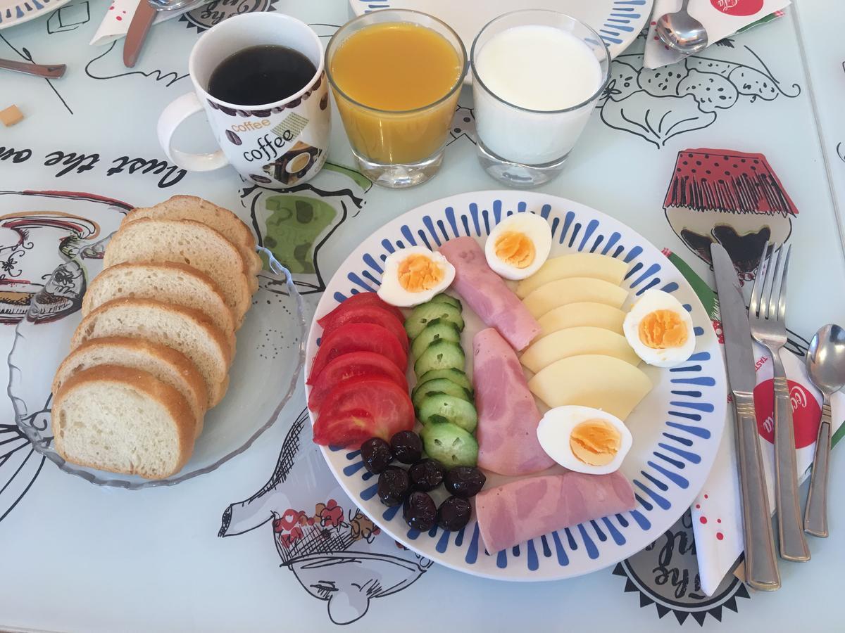 Hostel Denisa Бузэу Экстерьер фото