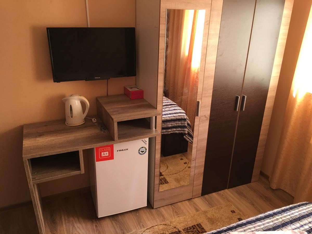 Hostel Denisa Бузэу Экстерьер фото