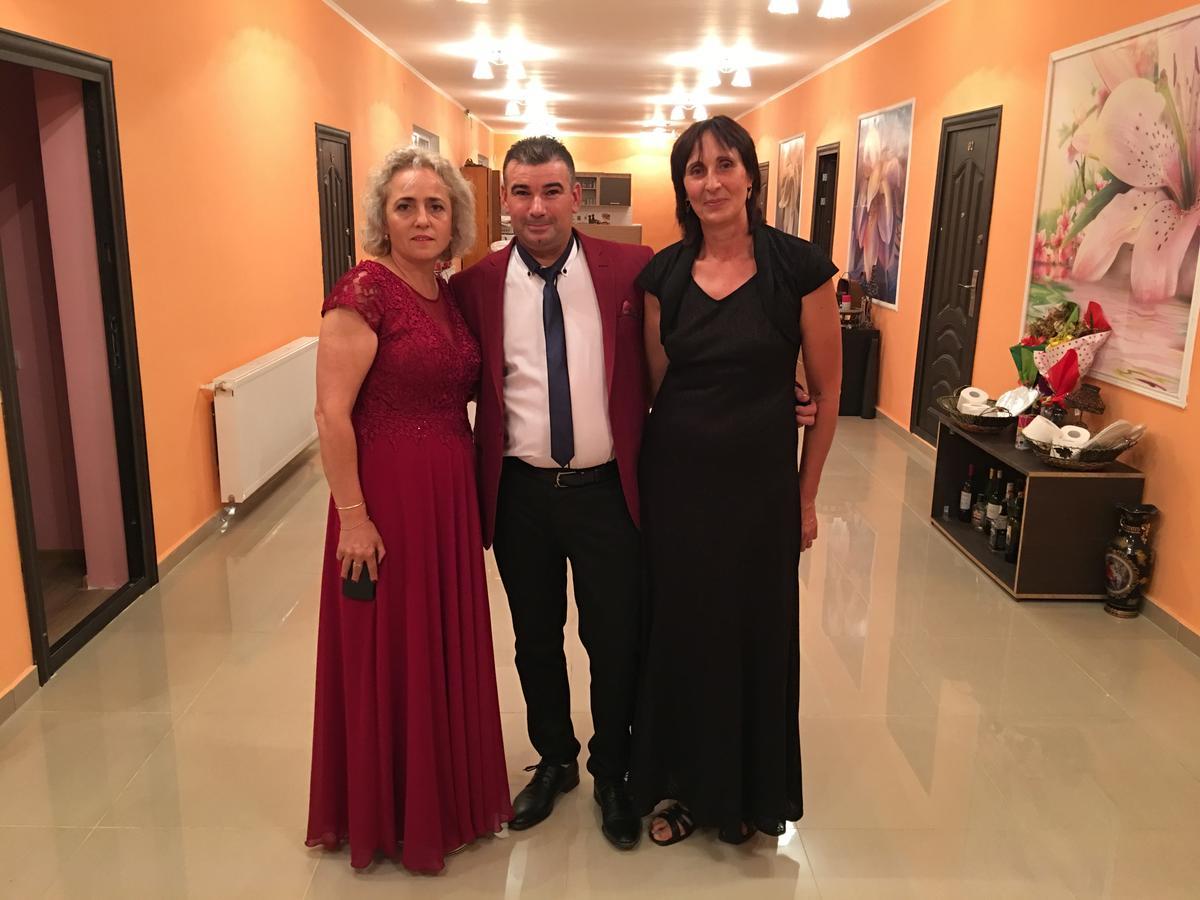 Hostel Denisa Бузэу Экстерьер фото